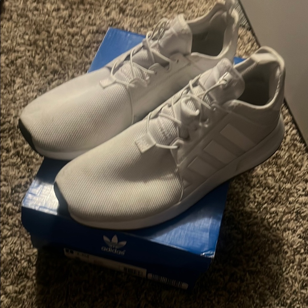 adidas White Sneakers with Lightweight Breathable Fabric and Sleek Modern Design